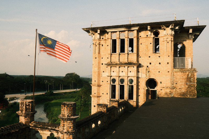 #traveling #Malaysia #Ipoh🏰凯利古堡（P1-P10）是一个名叫 William Kellie-Smith 的苏格兰富二代设计建造的，他通过种植橡胶和采矿发家致富买下了如今怡保附近的这块风水宝地