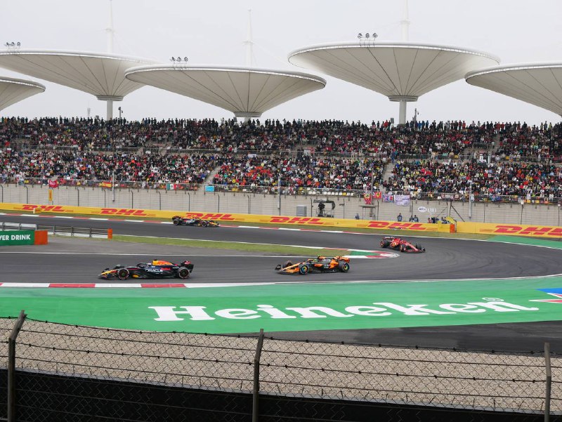 🏁#F1 观赛人生初体验 #traveling疫情期间朋友推荐我看了一部关于🏎 F1 的纪录片 极速争胜 ，便从此成了 F1 路人粉